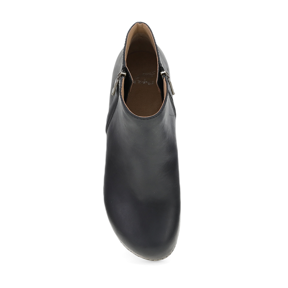 Dansko Lizanne-Black Oiled Pull Up