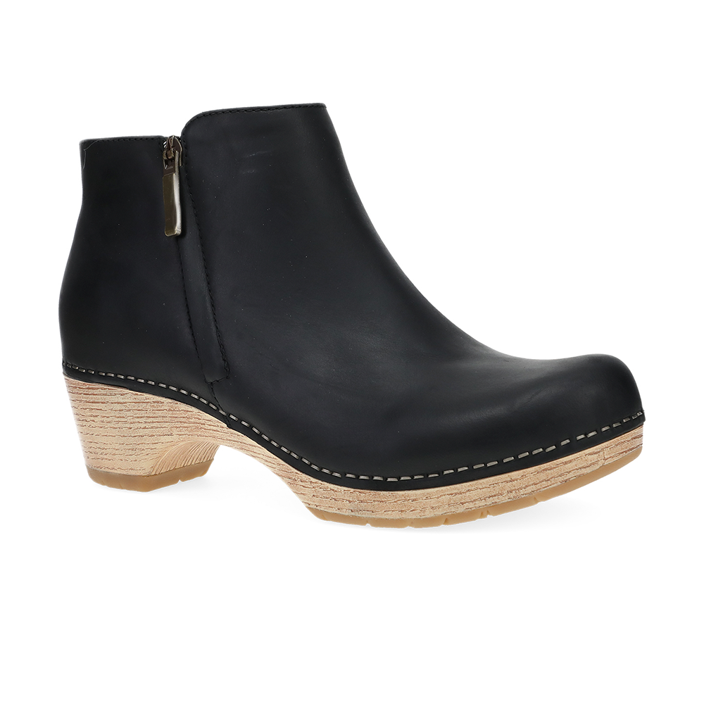 Dansko Lizanne-Black Oiled Pull Up