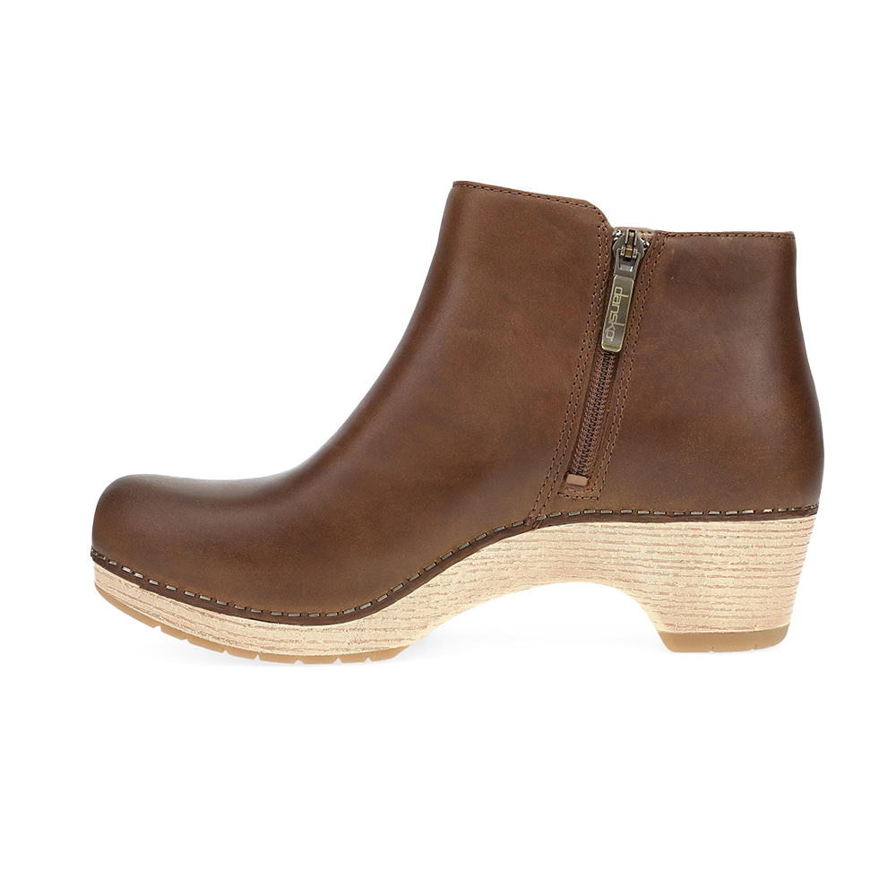 Dansko Lizanne-Tan Oiled Pull Up