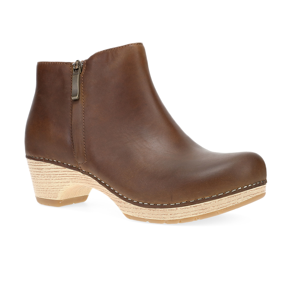 Dansko Lizanne-Tan Oiled Pull Up