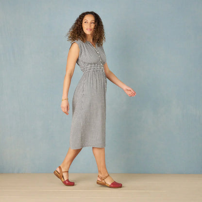 Dansko Rowan-Red Perf