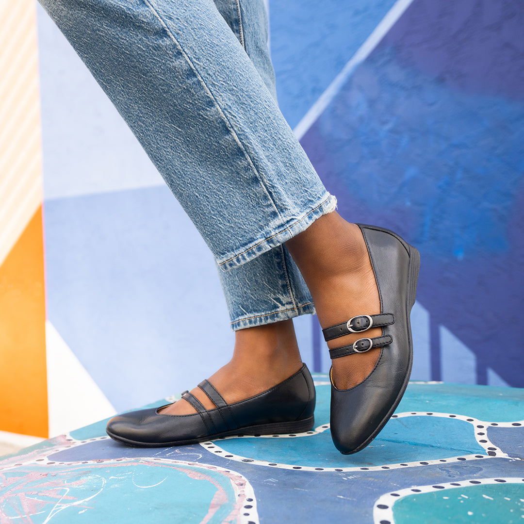 Dansko Leeza-Black Nappa