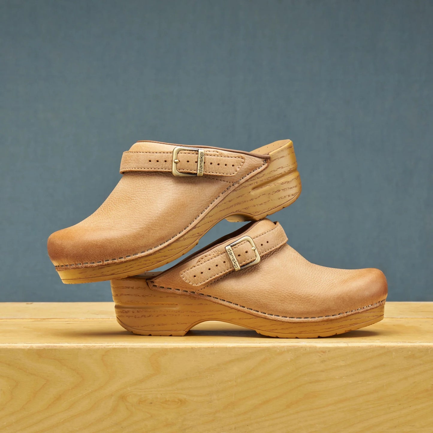 Dansko Ingrid-Honey Distressed