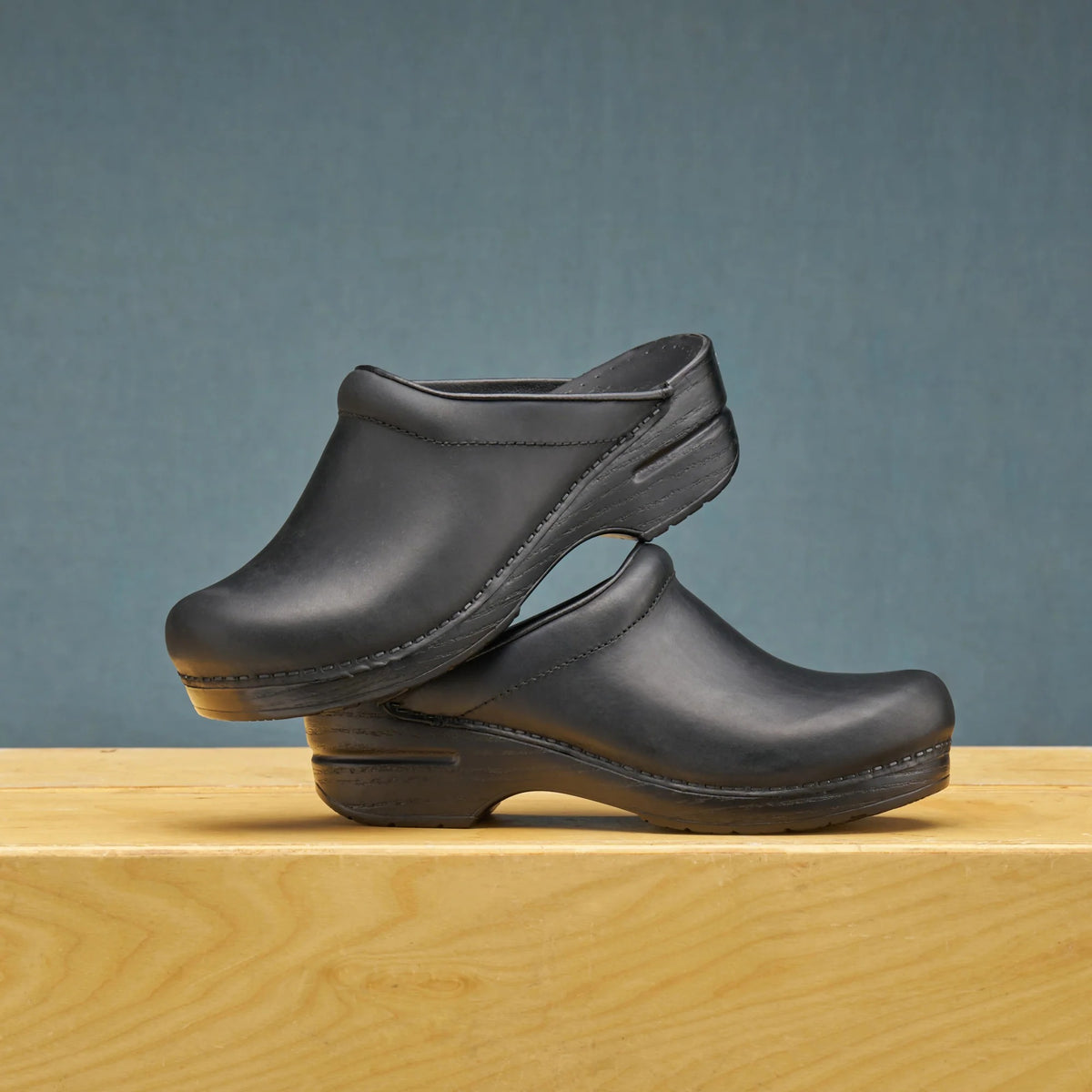 Dansko Sonja-Black Oiled