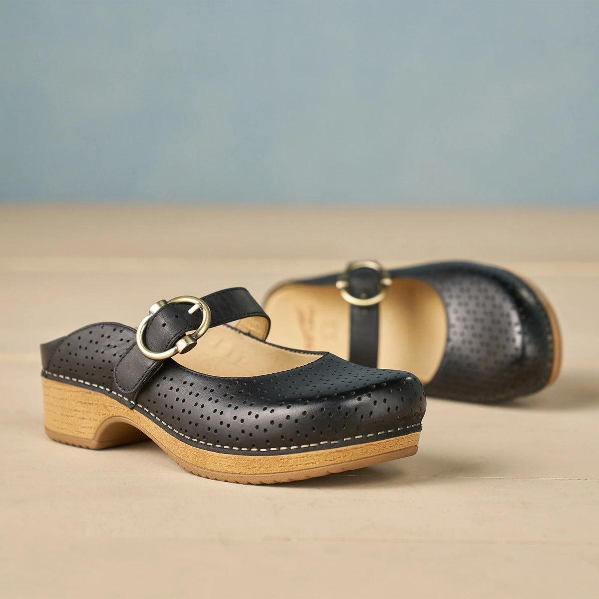 Dansko Blaire Clog-Black