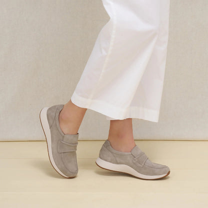 Dansko Clementine-Light Grey Nubuck