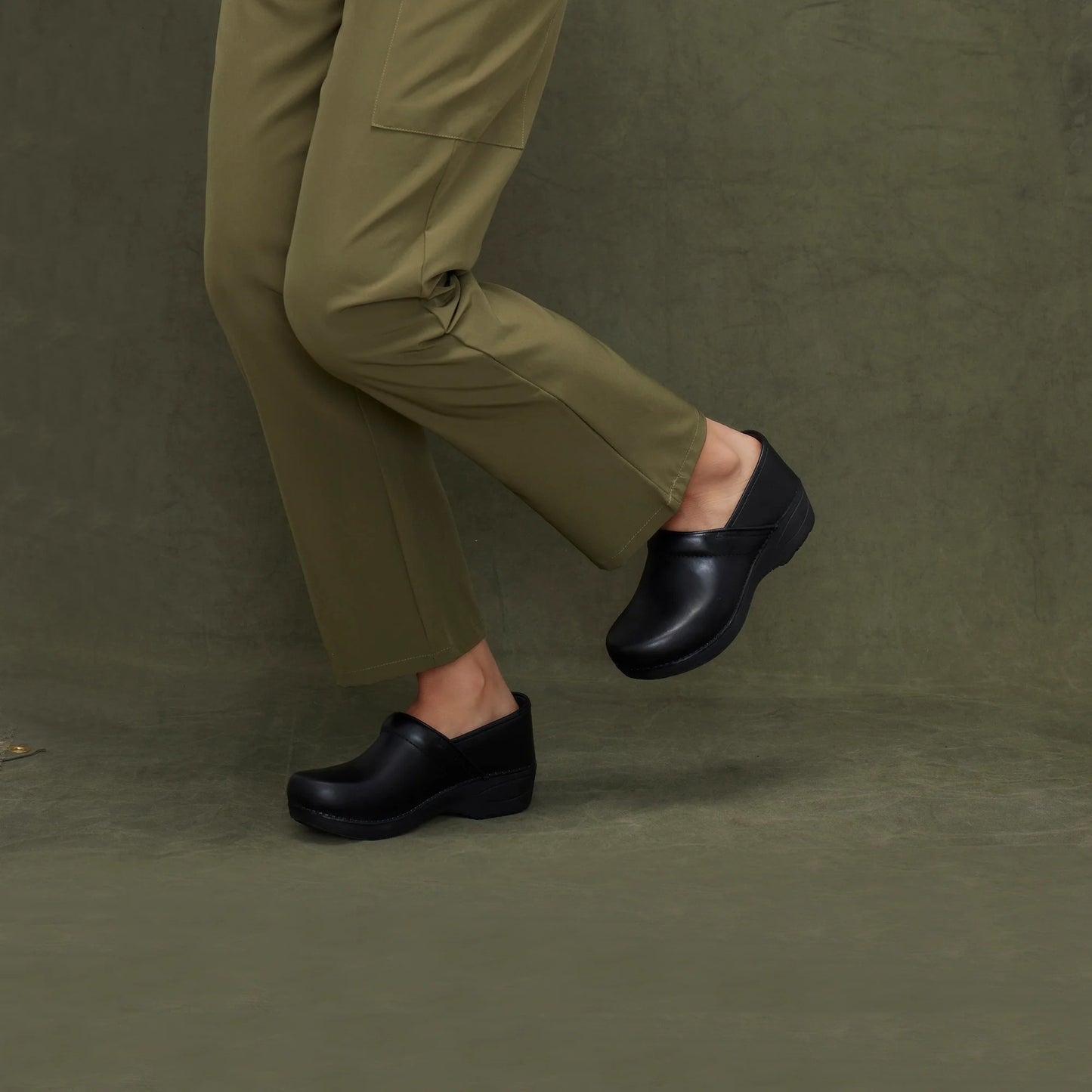Dansko XP 2.0-Black Waterproof