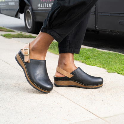 Dansko Merrin-Black Waxy Milled